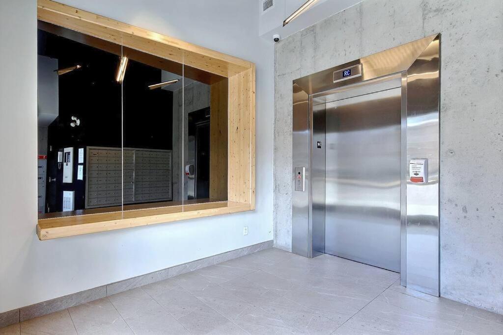 Penthouse With Free Indoor Parking Downtown Apartment Québec Exterior foto