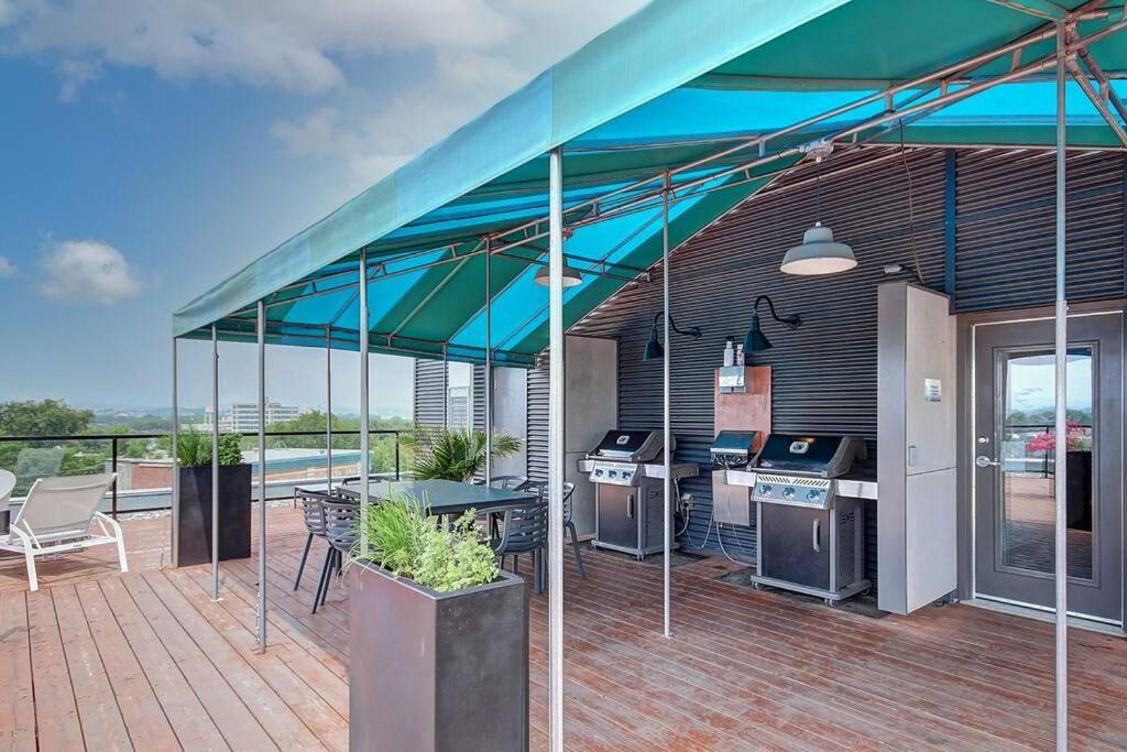 Penthouse With Free Indoor Parking Downtown Apartment Québec Exterior foto